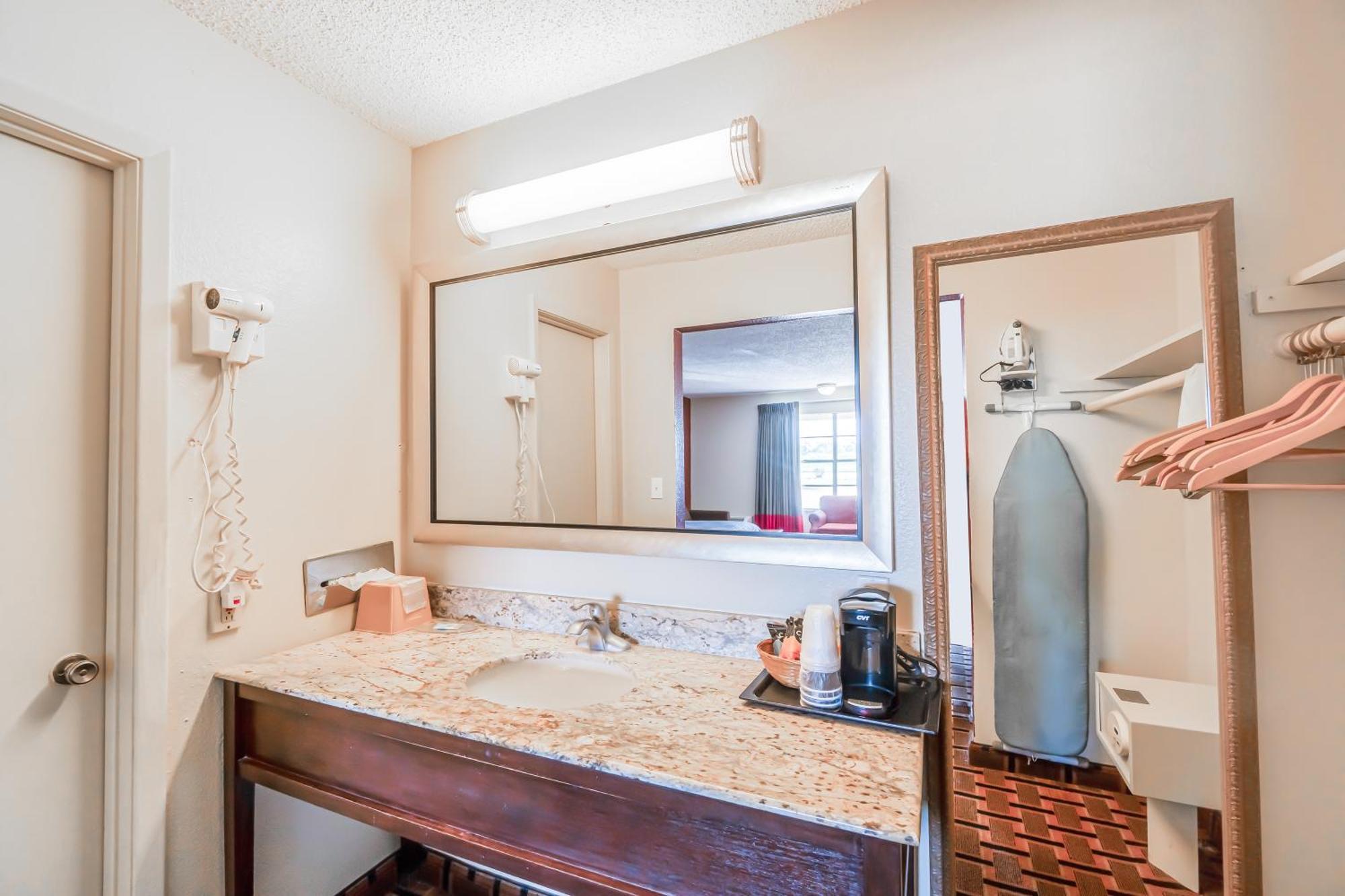 Lone Star Inn By Oyo Vernon Texas Hwy 287 Bagian luar foto