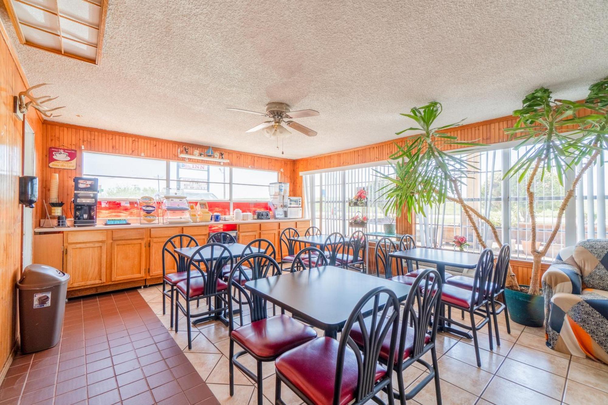 Lone Star Inn By Oyo Vernon Texas Hwy 287 Bagian luar foto